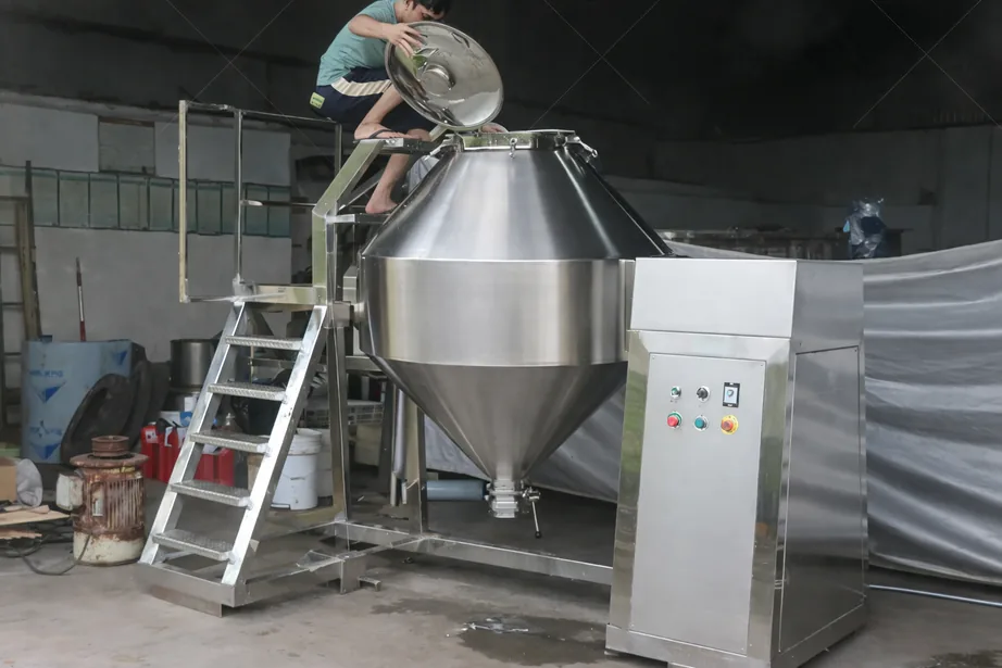 Double Cone Blender